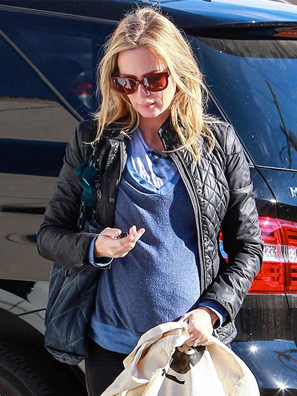 Emily Blunt Black Jacket