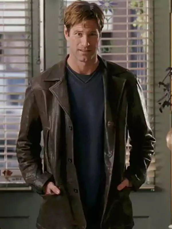 Love Happens Aaron Eckhart Brown Trench Coat