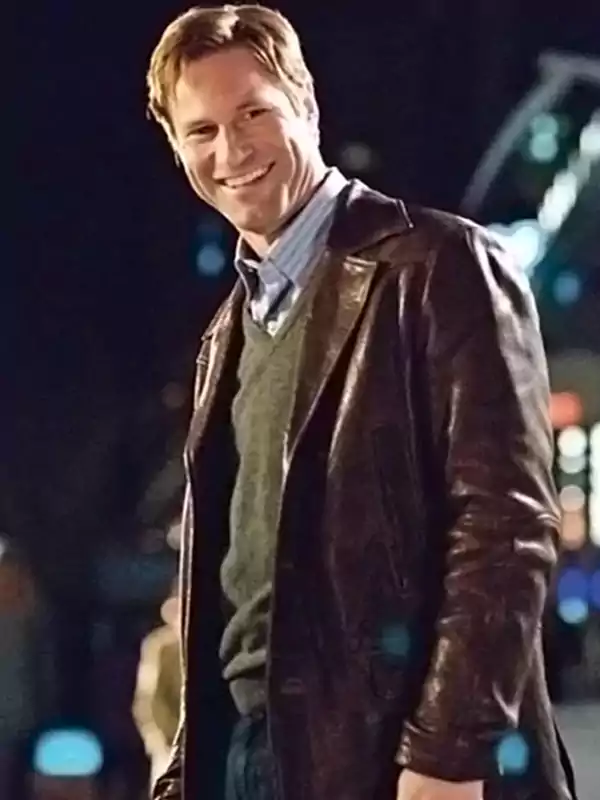 Love Happens Aaron Eckhart Brown Coat