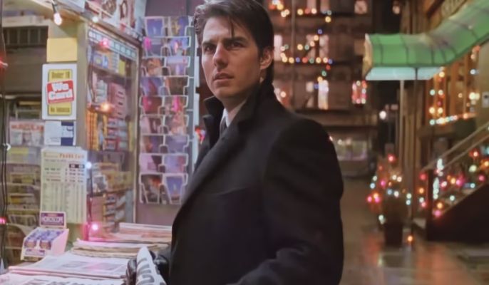 Tom Cruise movie outfit black coat from Eyes Wide Shut